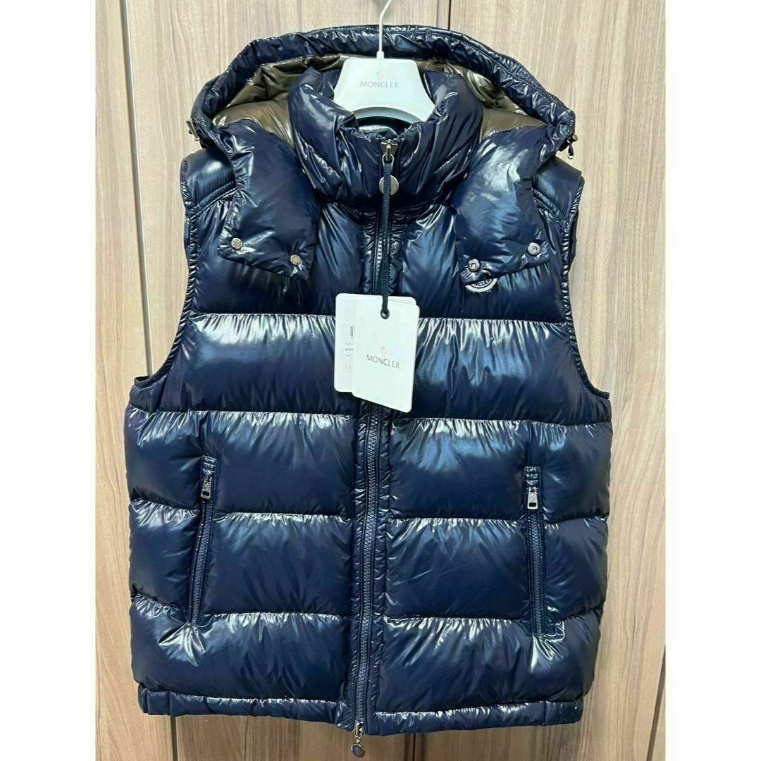 MONCLER - ☆未使用・本物保証☆MONCLER BORMES ダウンベスト TG1 紺色 ...