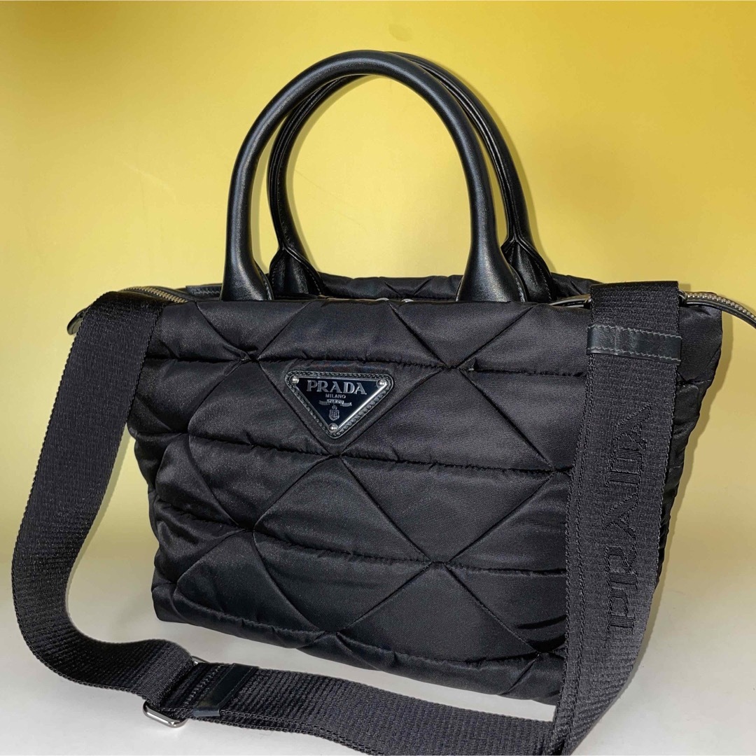 PRADA - prada 極美品 2way 黒 キルティング ナイロン ハンドバッグ