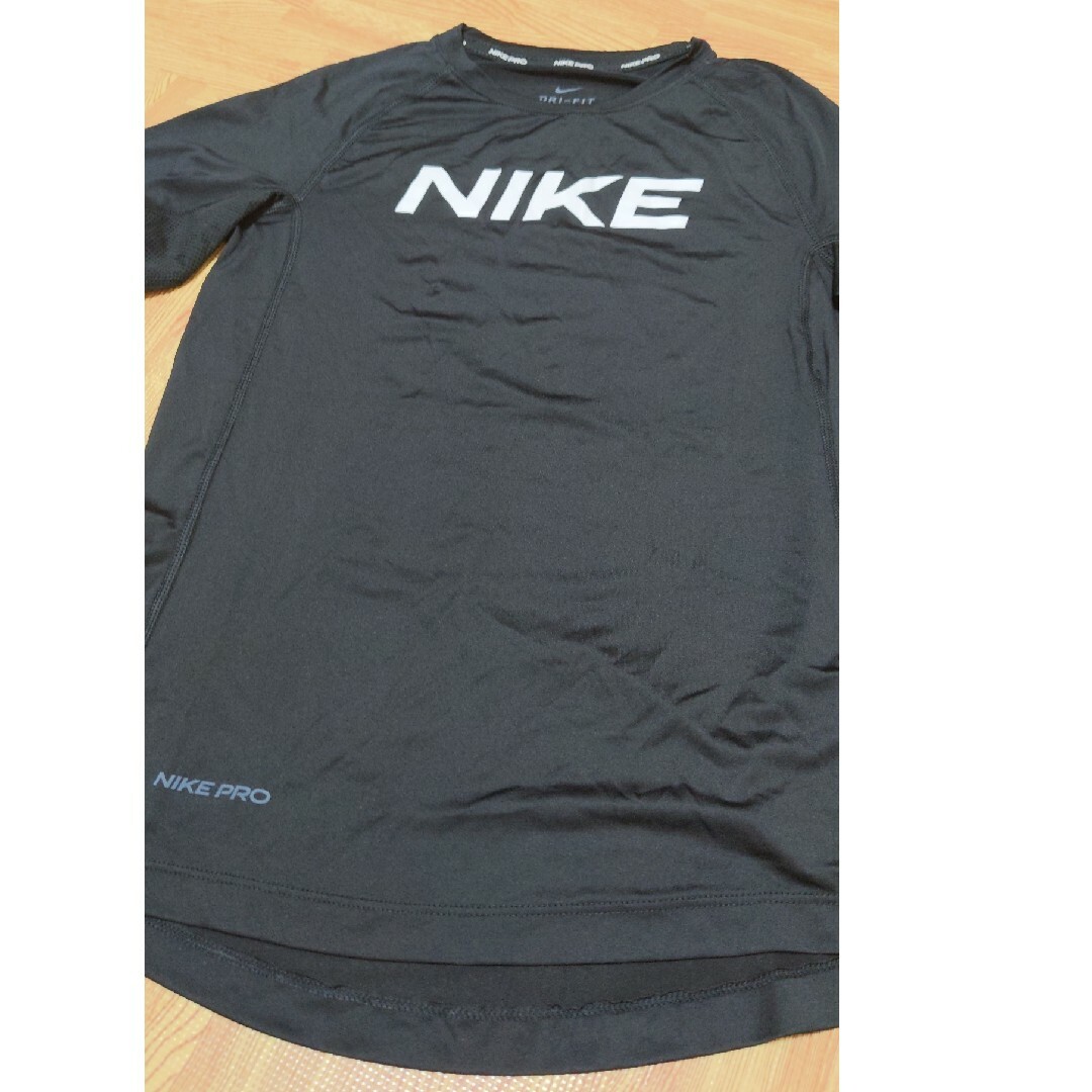 NIKE(ナイキ)のナイキ　プロ　キッズ　Tシャツ　140cm キッズ/ベビー/マタニティのキッズ服男の子用(90cm~)(Tシャツ/カットソー)の商品写真