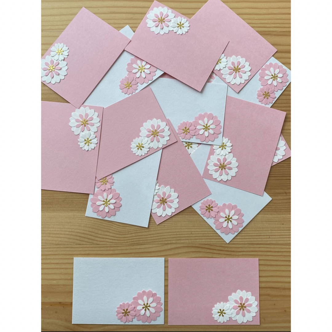 ミニカード メッセージカード 15枚 うすピンク ハンドメイドの文具/ステーショナリー(カード/レター/ラッピング)の商品写真