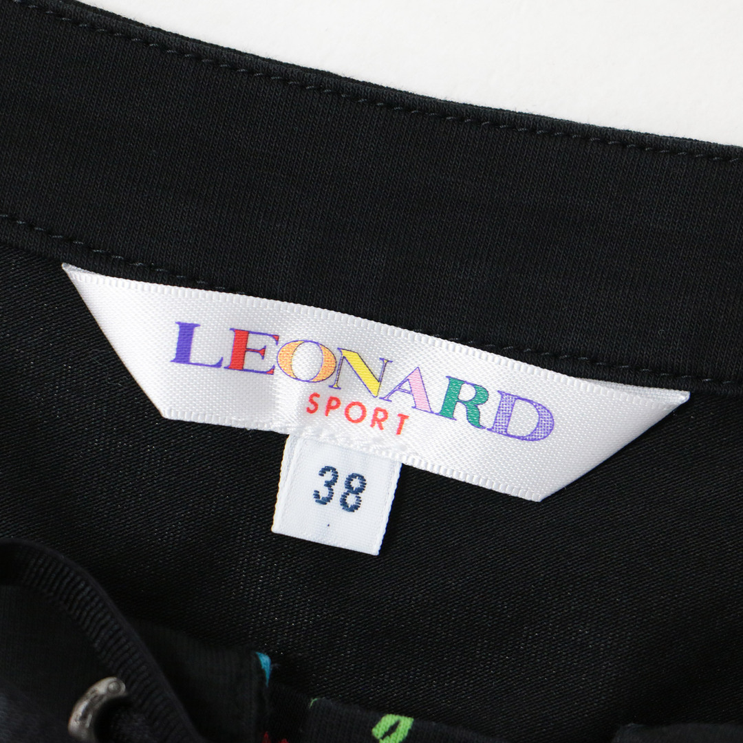 LEONARD SPORT レオナールスポーツ カットソー Tシャツ プルオーバー トップス ブラック系 黒 38(M) クルーネック ラウンドネック  半袖 リボン フラワープリント 花柄 ワンポイント コットン 綿 ポリウレタン おしゃれ シンプル【レディース】【中古】【美品】