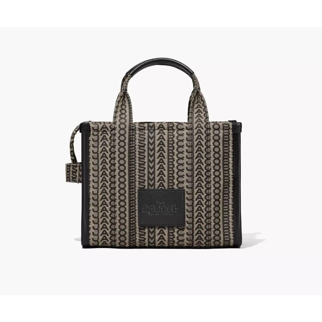 MARC JACOBS(マークジェイコブス)のMARC JACOBS MONOGRAM TOTE MINI  レディースのバッグ(トートバッグ)の商品写真