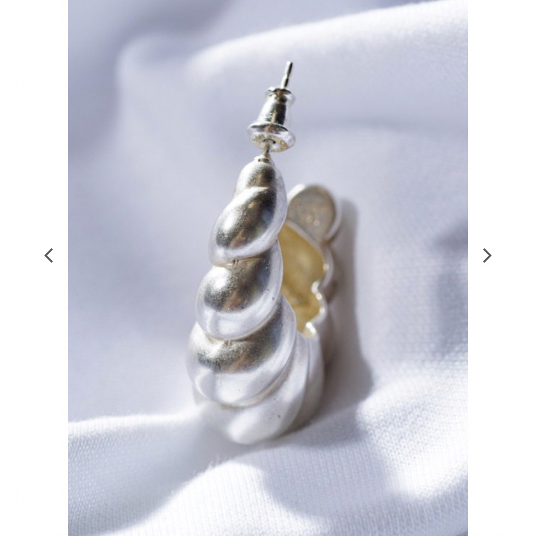 TODAYFUL(トゥデイフル)のshell hoop pierce t.japan レディースのアクセサリー(ピアス)の商品写真