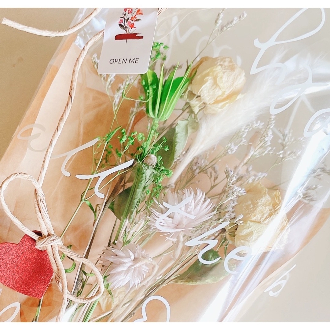 Flower gift フラワーギフト　ドライフラワー　花束　プレゼント用 ハンドメイドのフラワー/ガーデン(ドライフラワー)の商品写真