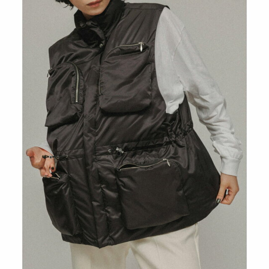 【ブラック（01）】[OUTER]WSIZE PADDED VEST UNISEX レディースのジャケット/アウター(ダウンジャケット)の商品写真