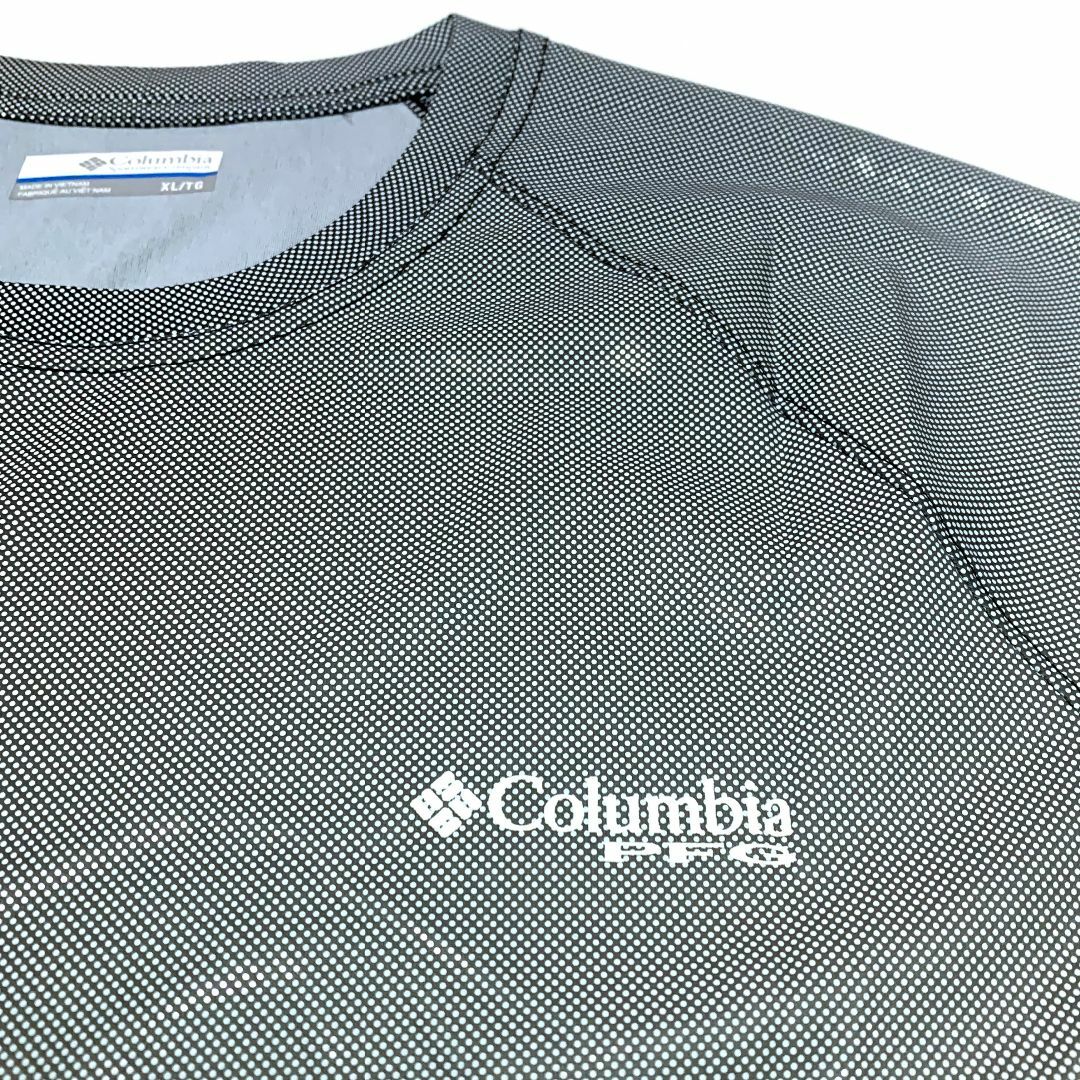 Columbia(コロンビア)の新品　XLサイズ　コロンビアPFG　ロングスリーブ　ブラック　グラデーション メンズのトップス(Tシャツ/カットソー(七分/長袖))の商品写真