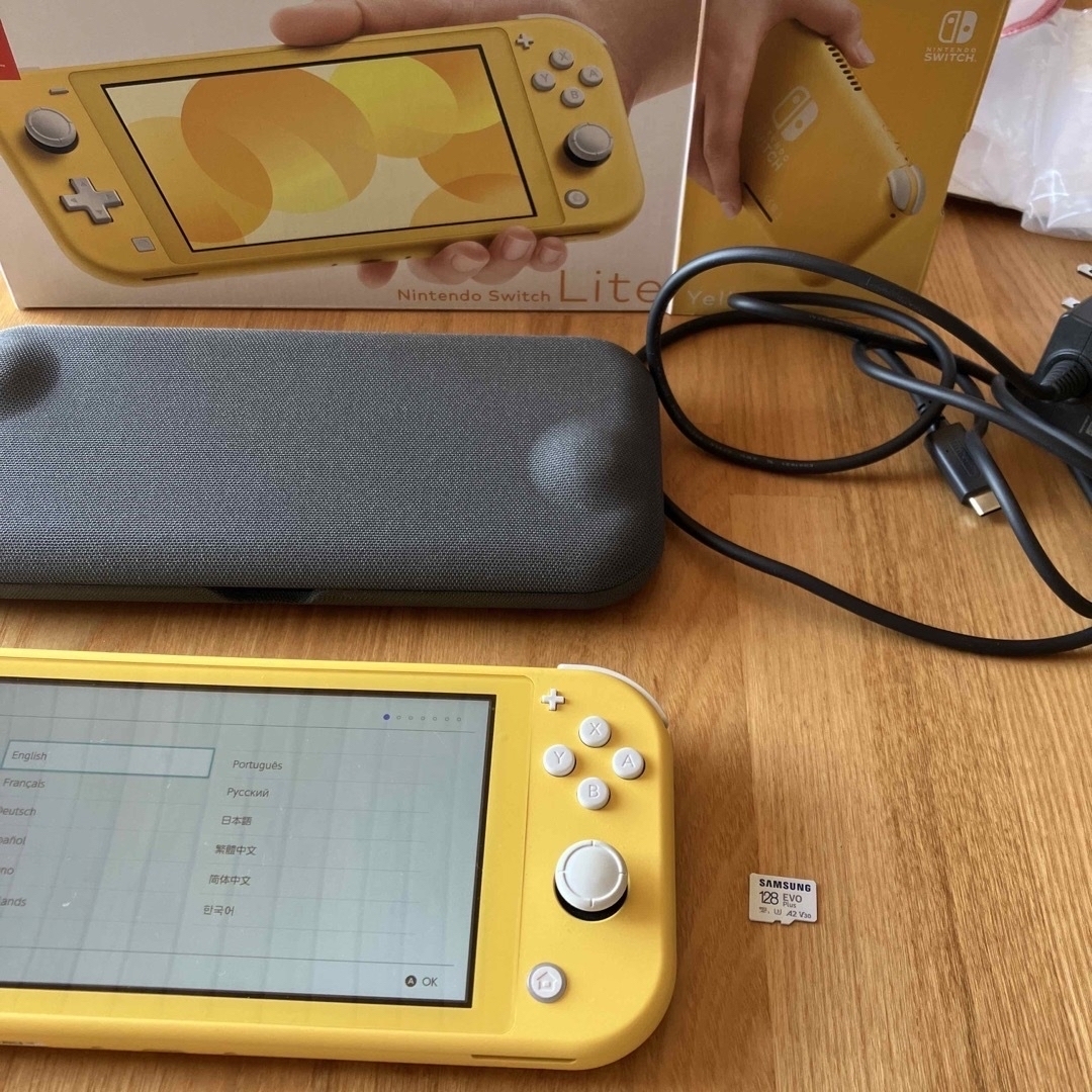 Nintendo Switch Lite イエロー