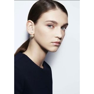 美品 DIOR トライバルピアス パール 伊藤まさこさん愛用