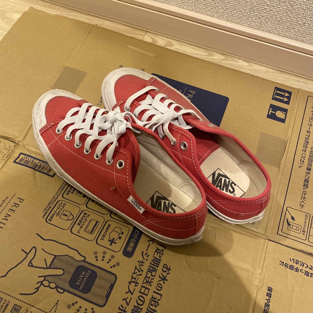 VANS(ヴァンズ)のVANS スニーカーレッド 赤26.5cm V67CVS メンズの靴/シューズ(スニーカー)の商品写真