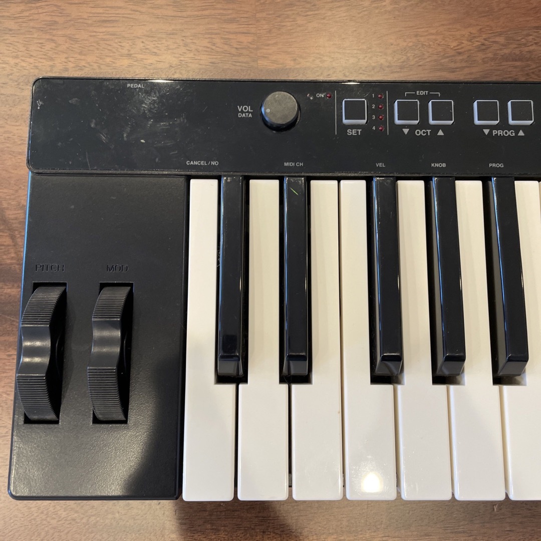 iRig Keys 37 PRO MIDIキーボード 1