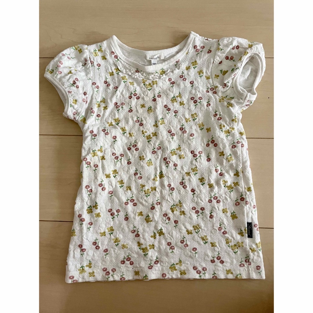 Seraph(セラフ)のSeraphセラフ　花柄　半袖　tシャツ　120 キッズ/ベビー/マタニティのキッズ服女の子用(90cm~)(Tシャツ/カットソー)の商品写真