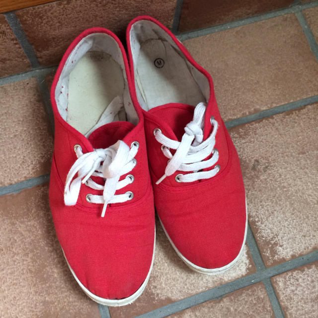 キャンバスシューズ赤 レディースの靴/シューズ(スニーカー)の商品写真