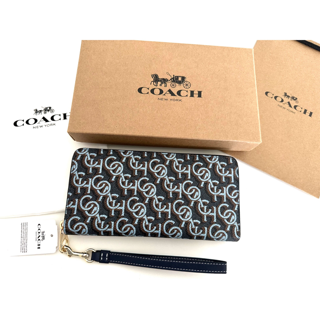 COACH・新品未使用・取り外し可能なストラップ付き長財布