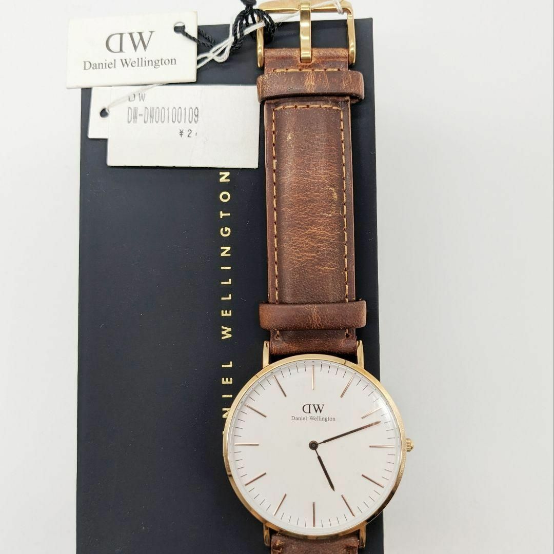 Daniel Wellington(ダニエルウェリントン)の未使用 ダニエルウェリントン 40mm 時計 ホワイト文字盤 D366 メンズの時計(腕時計(アナログ))の商品写真