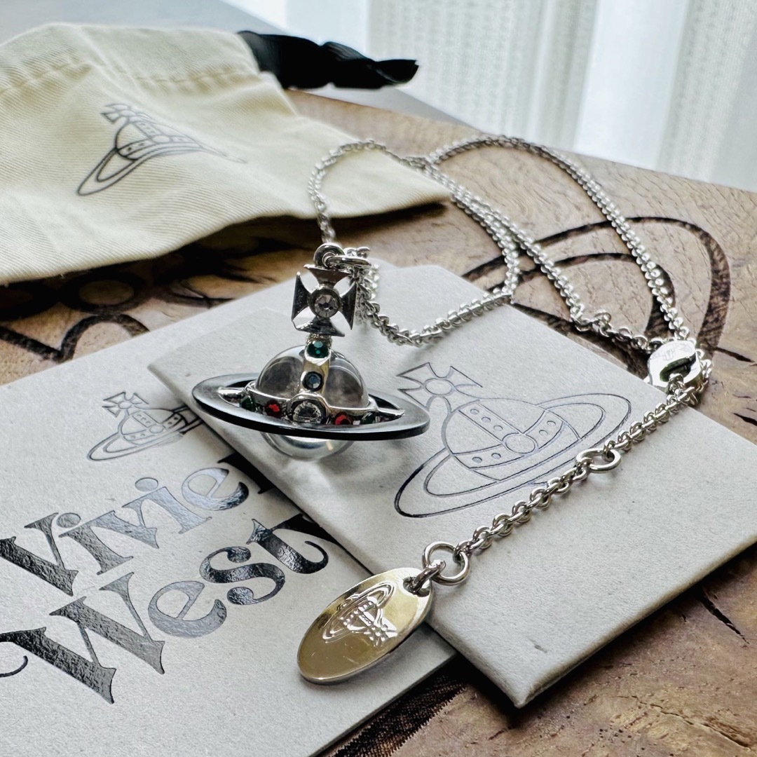 完売/お箱付VivienneWestwood ブラックサテライトタイニーオーブ