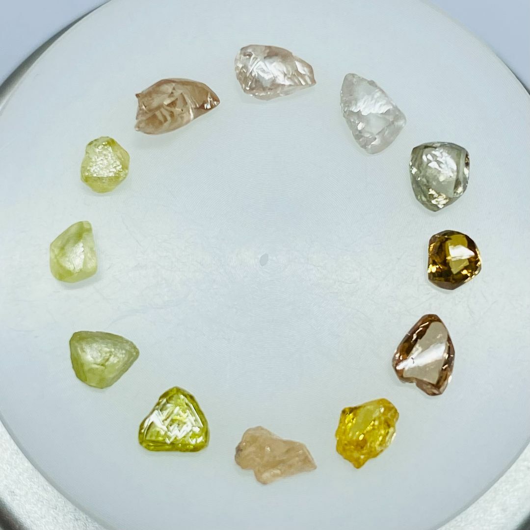 ファンシーカラー原石セット！ ダイヤモンド原石 2.76ct/RT2321 レディースのアクセサリー(その他)の商品写真