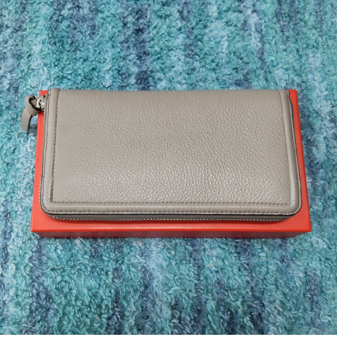 Tory Burch(トリーバーチ)の【最終値下げ】TORY BURCH  長財布 レディース レディースのファッション小物(財布)の商品写真