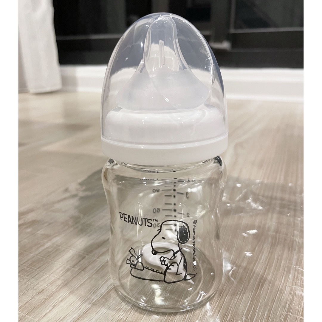 スヌーピー ガラス哺乳瓶 120ml×4本セット 広口タイプ キッズ/ベビー/マタニティの授乳/お食事用品(哺乳ビン)の商品写真