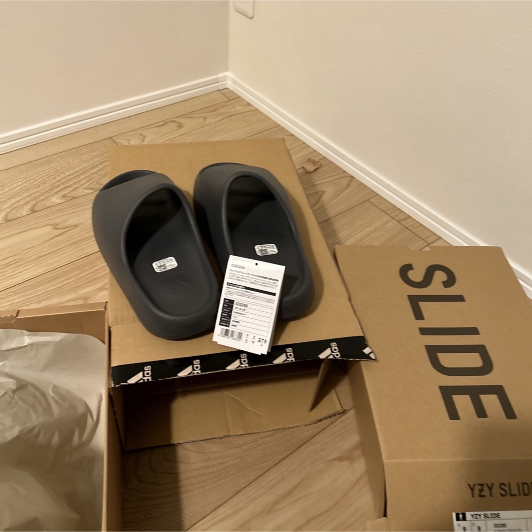 YEEZY（adidas）(イージー)のadidas✖️yeezy slide スレートグレー メンズの靴/シューズ(サンダル)の商品写真