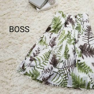 ヒューゴボス(HUGO BOSS)のヒューゴボスHUGO BOSSギャザープリーツひざ丈フレアスカートM総柄プリント(ひざ丈スカート)