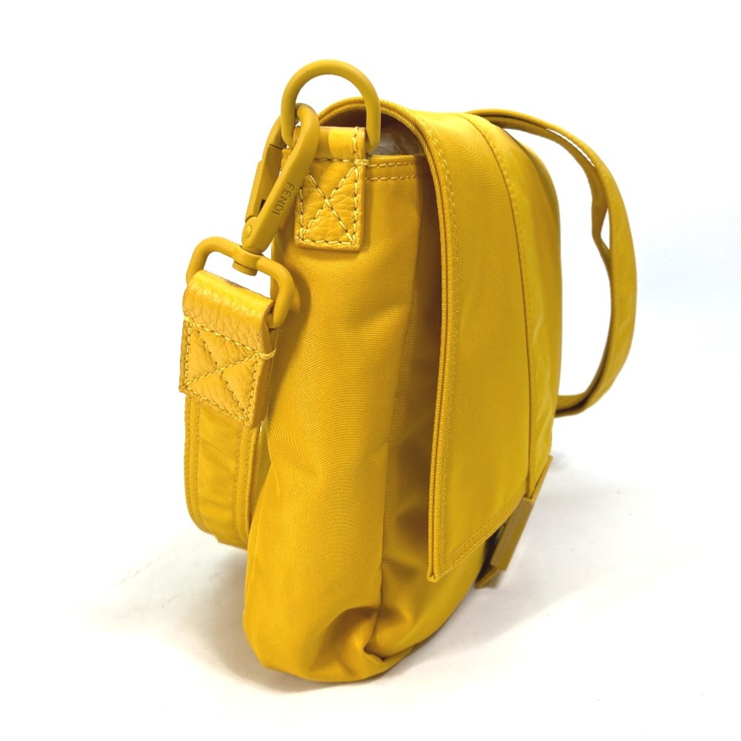 フェンディ ショルダーバッグ バゲット メッセンジャー ナイロン ミディアム 7VA537 FENDI バッグ 黒