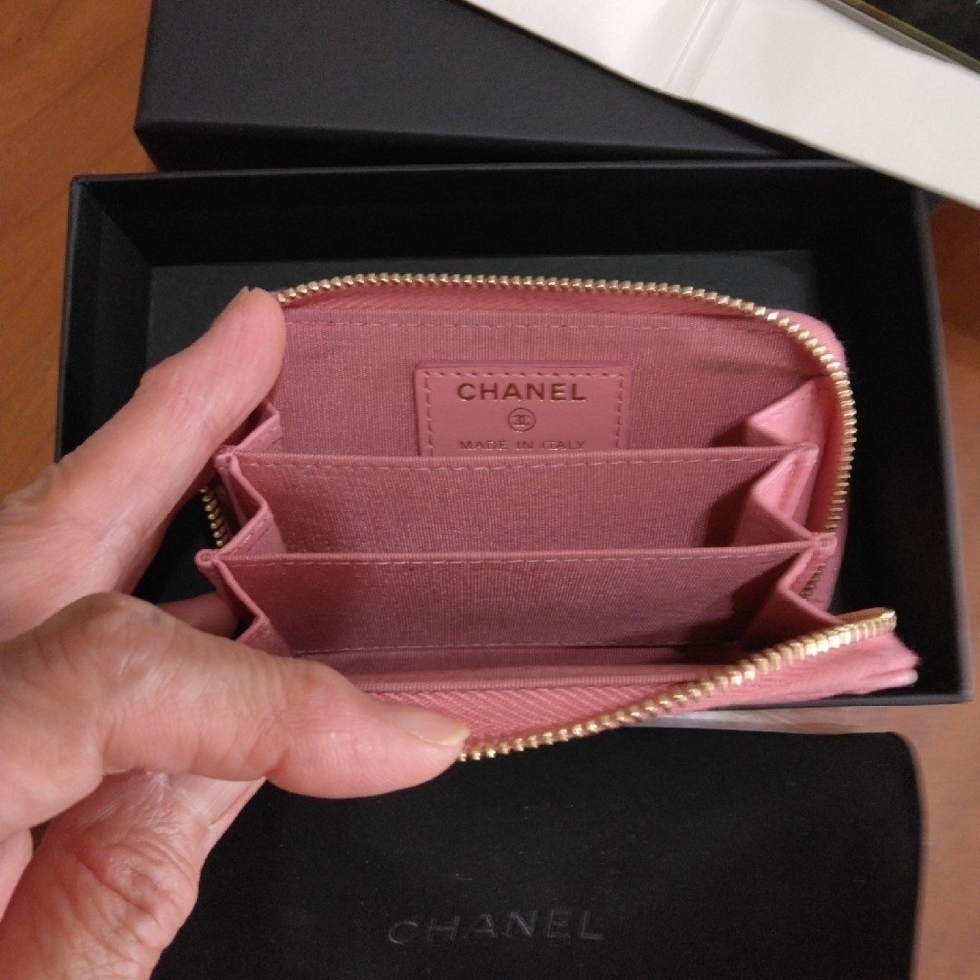 CHANEL(シャネル)のカード、コインケース　キャビアスキン レディースのファッション小物(コインケース)の商品写真