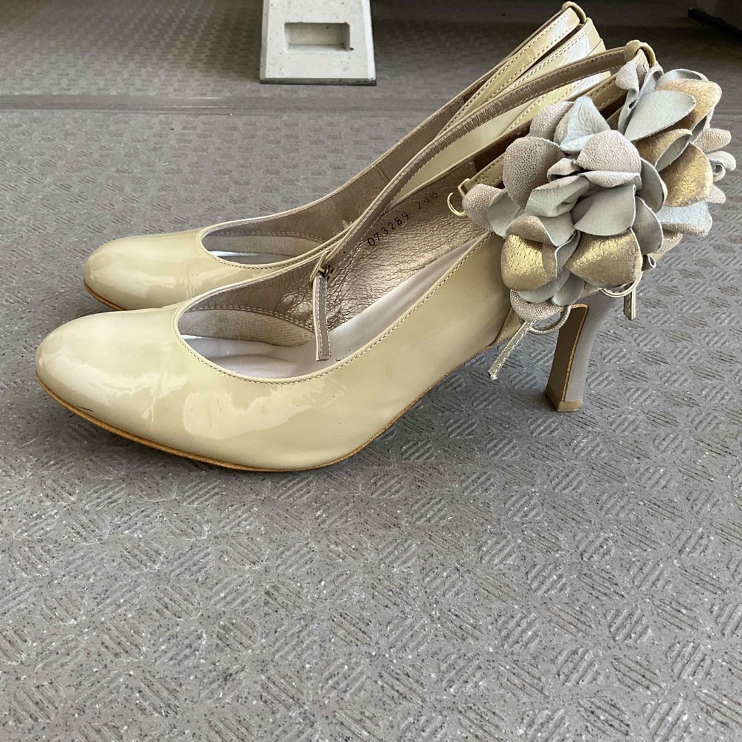 elegance卑弥呼 - エレガンス卑弥呼 パンプス ベージュの通販 by elegance卑弥呼 - エレガンス卑弥呼 パンプス ベージュの通販 by