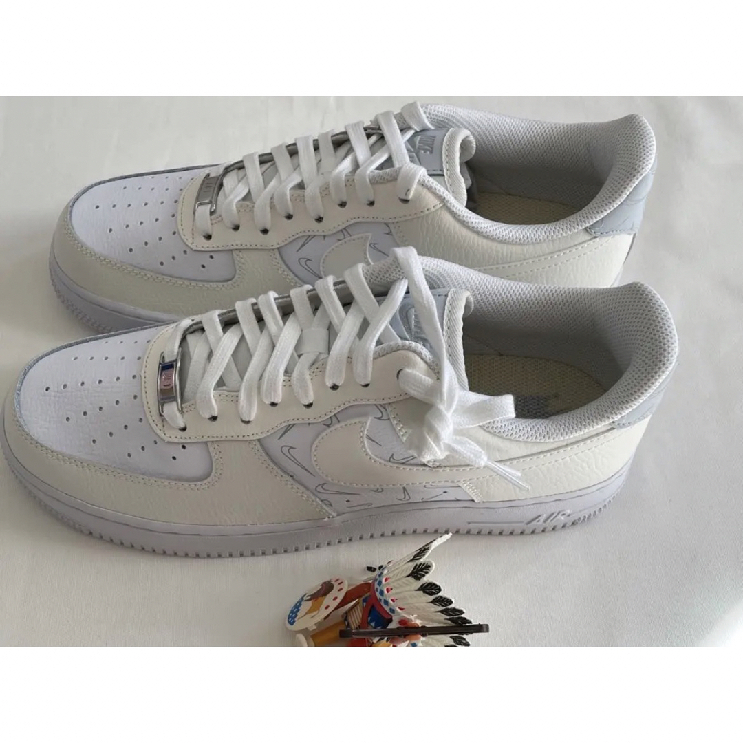 NIKE(ナイキ)のNIKE AIR FORCE 1 '07 sail white 27cm レディースの靴/シューズ(スニーカー)の商品写真