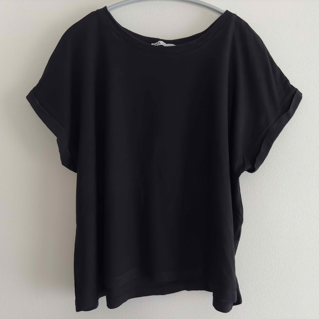 ZARA(ザラ)のZARA カットソー Tシャツ 無地 ブラック Mサイズ メンズのトップス(Tシャツ/カットソー(半袖/袖なし))の商品写真