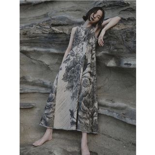 Ameri VINTAGE - KEITAMARUYAMA × AMERI VOLUME FLARE DRESSの通販 by
