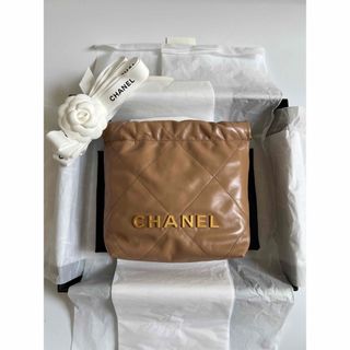 シャネル(CHANEL)の16日限定価格🌸新品　CHANEL22ミニ　ハンドバッグ　23秋冬　ベージュ(ハンドバッグ)