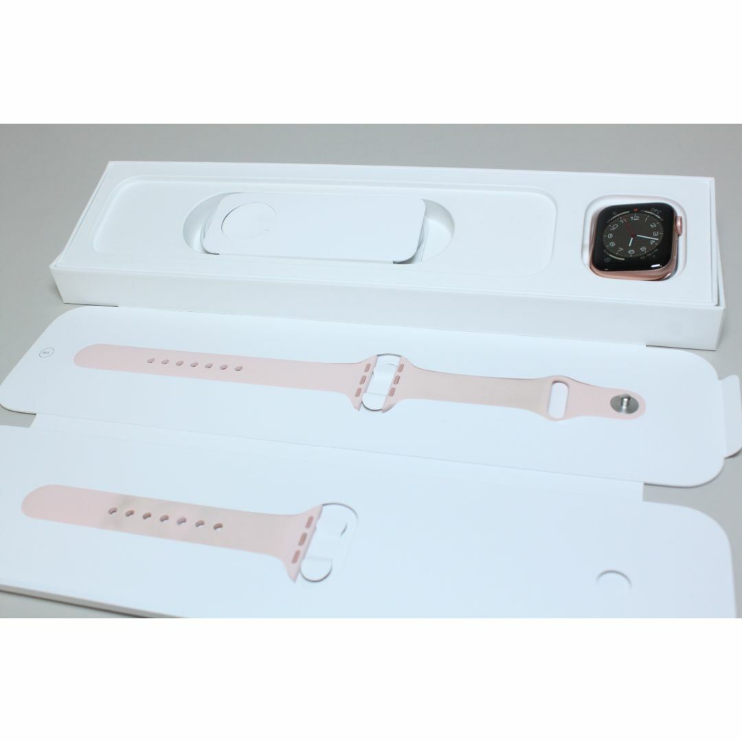 Apple Watch SE（第1世代）GPS/40mm/A2351 ④