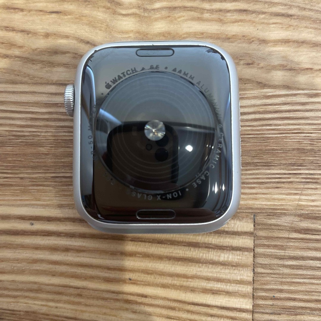 Apple Watch SE GPSモデル シルバーアルミケース 44ミリ