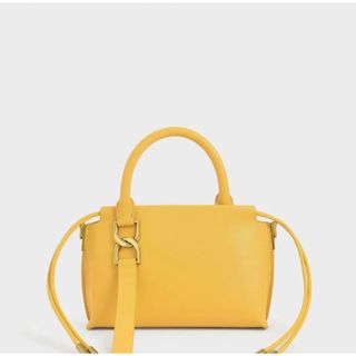 チャールズアンドキース(Charles and Keith)のエスメバックルド クロスボディバッグ Mustard(ショルダーバッグ)