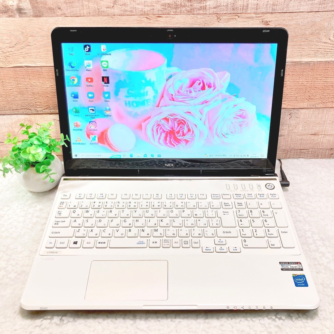 初心者向き✨薄型✨カメラ付✨NECノートパソコン✨ホワイト PC✨すぐに使える