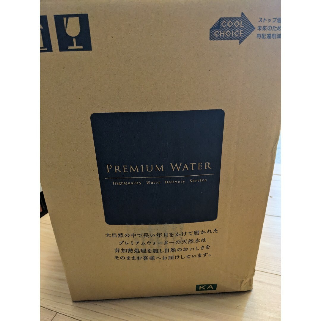 PREMIUM WATER　１２リットル１箱 食品/飲料/酒の飲料(ミネラルウォーター)の商品写真