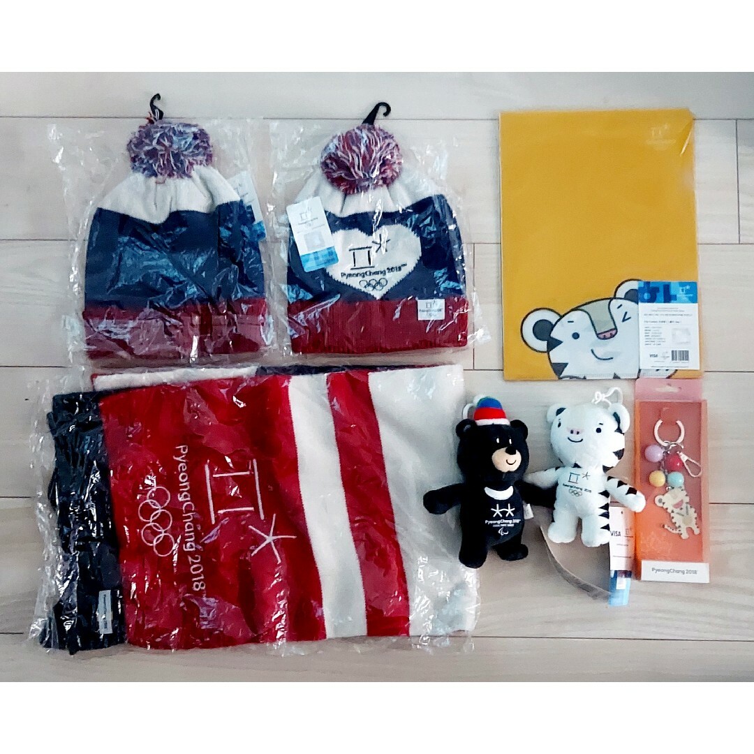 平昌五輪 公式グッズ マスコットキーホルダー マフラー ニット帽 クリアファイル | フリマアプリ ラクマ