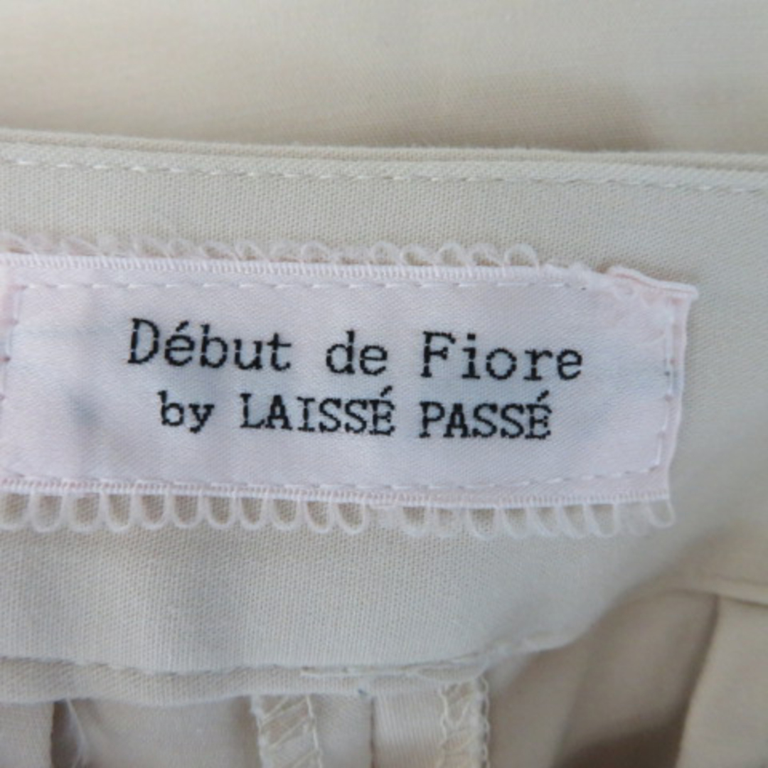 LAISSE PASSE(レッセパッセ)のレッセパッセ Debut de Fiore クロップドパンツ 七分丈 36 レディースのパンツ(その他)の商品写真