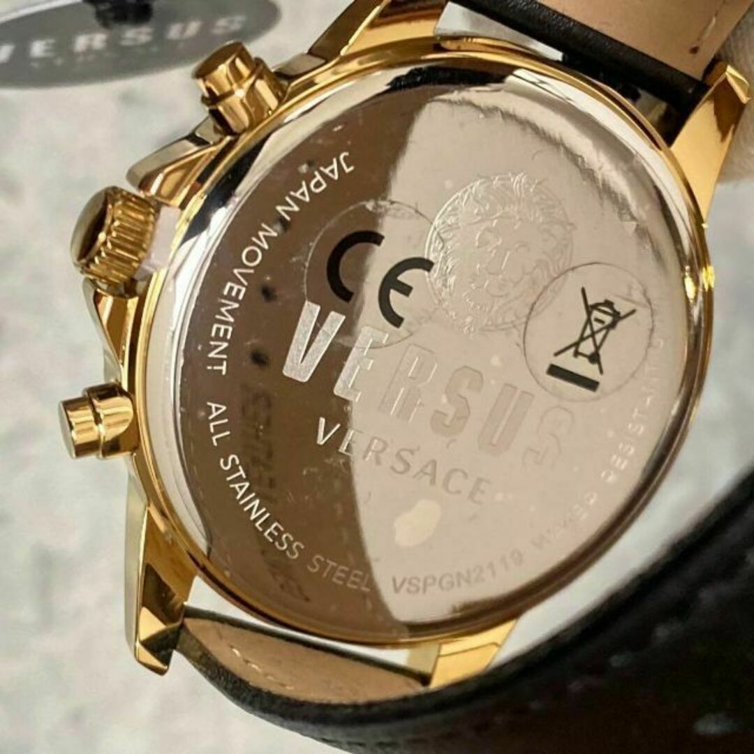 新品タグ付き Versus ヴェルサーチ腕時計 ブラック ゴールド クロノグラフ