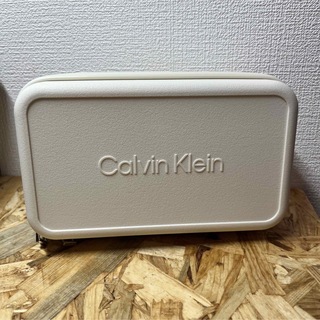 カルバンクライン(Calvin Klein)のCalvin Klein ボディバッグ/ショルダーバック/ボックスポーチ(ショルダーバッグ)