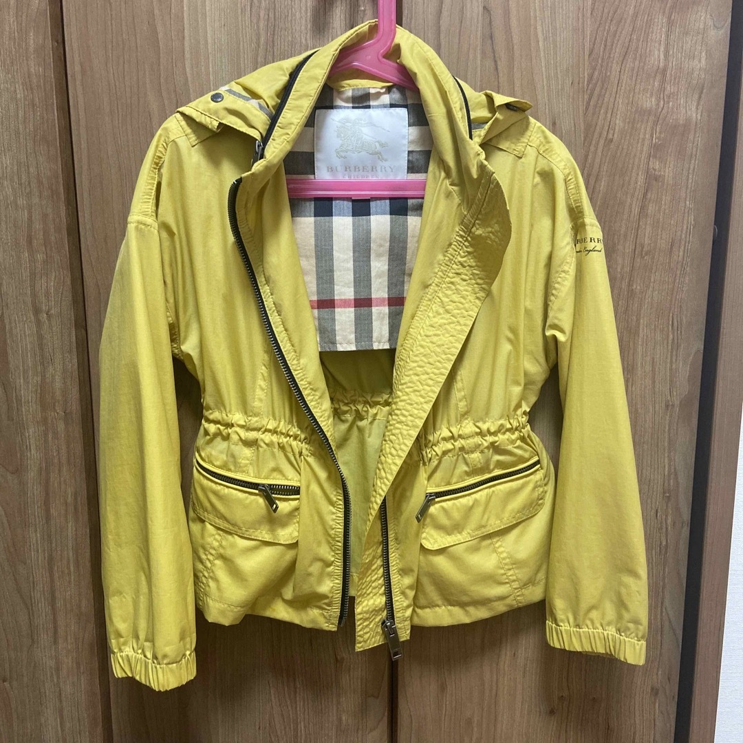 BURBERRY - 美品⭐︎バーバリー キッズ ウィンドブレーカー 8y 128㎝の ...