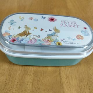 ピーターラビット(PETER RABBIT（TM）)の【非売品】ピーターラビット　２段　弁当箱　箸付き　水色(弁当用品)