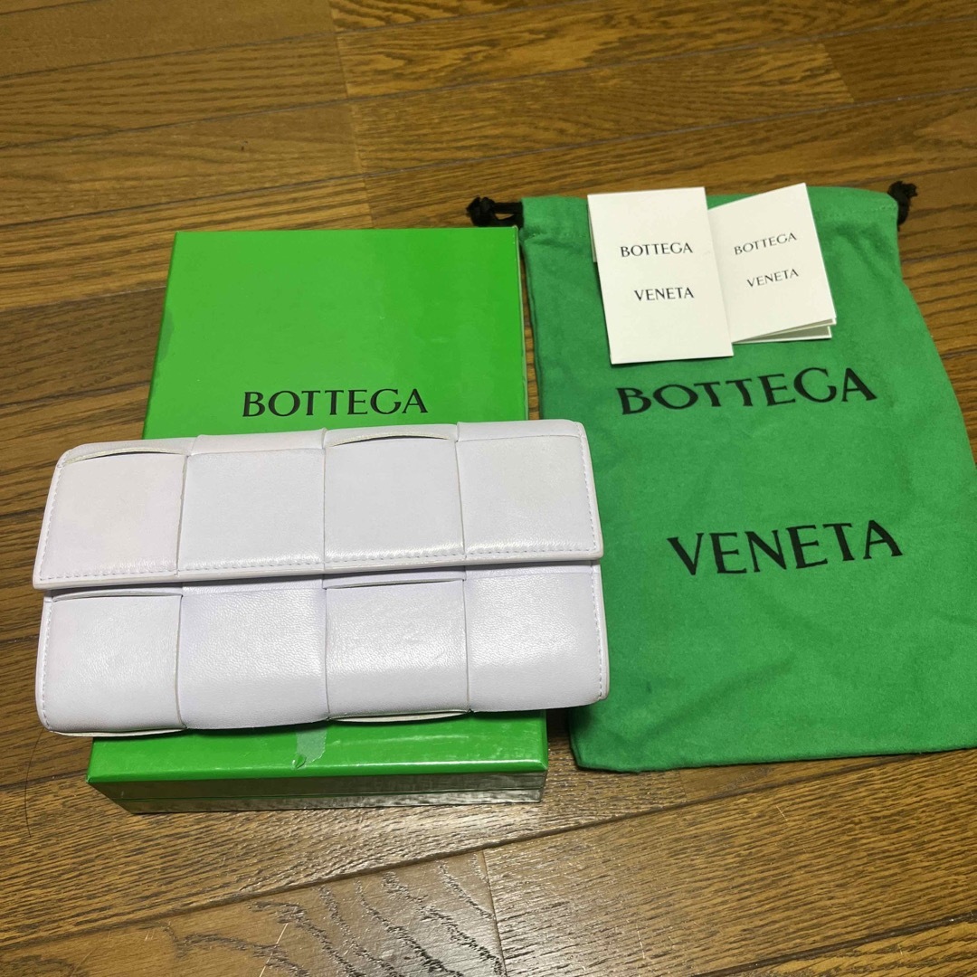 BOTTEGA VENETA マキシイントレチャート フラップ 長財布 - 財布