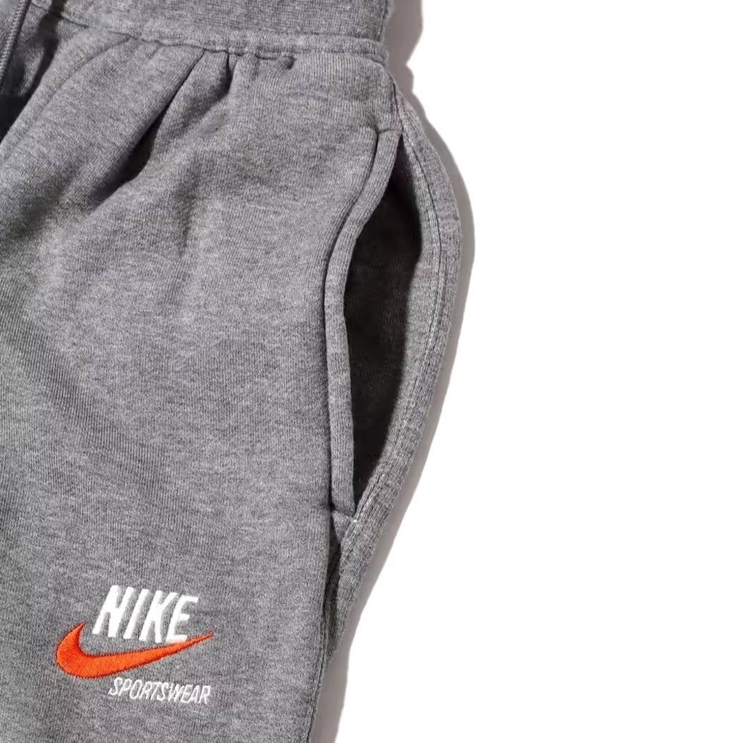 [新品] NIKE ナイキ スウェットパンツ トレンド フリースパンツ Lサイズ