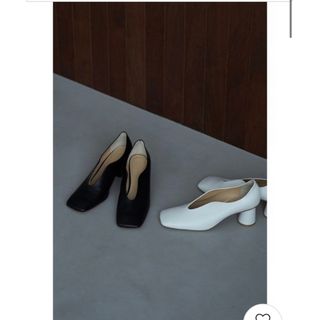 クラネ(CLANE)のCLANE WAVE SQUARE PUMPS ブラック37サイズ(ハイヒール/パンプス)