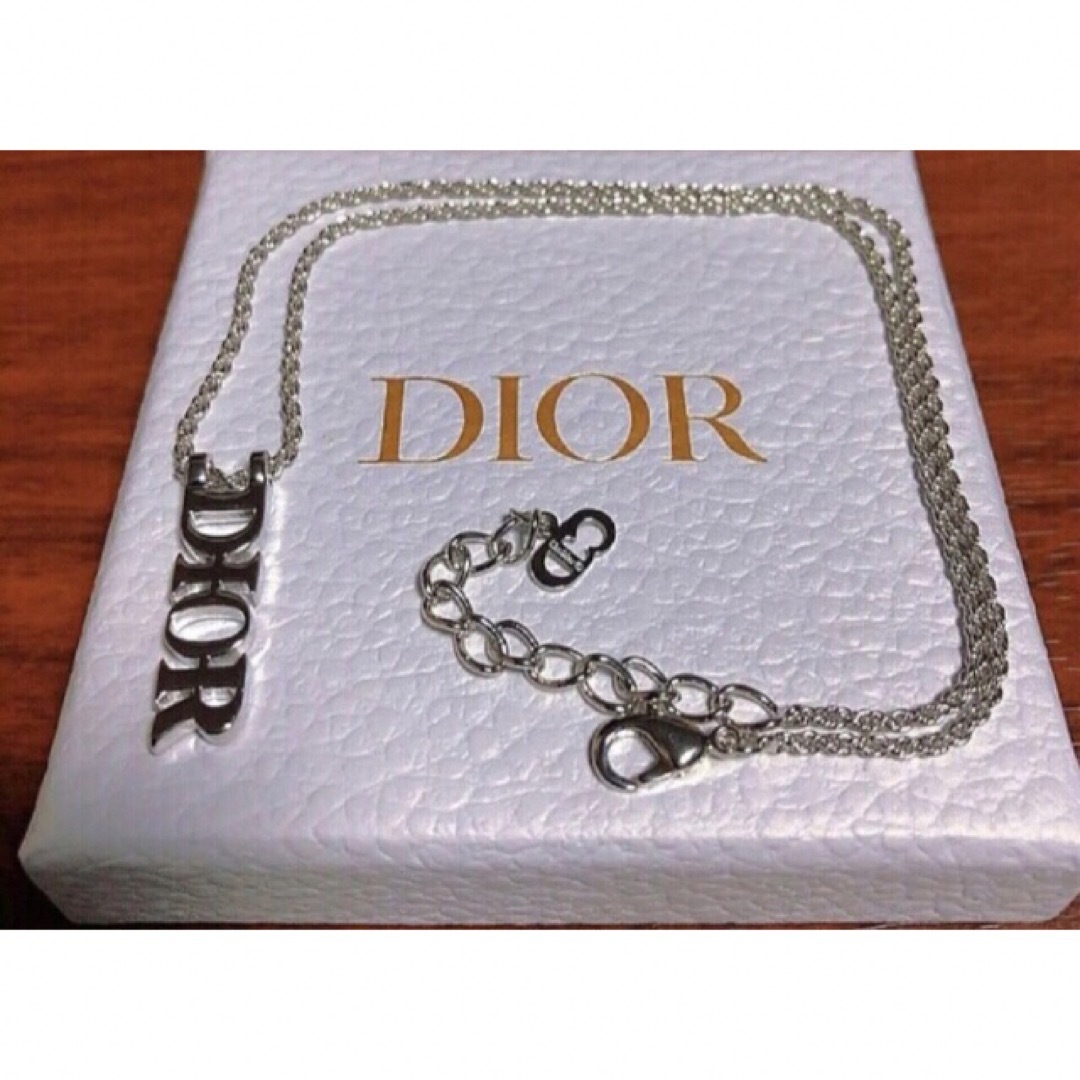 Christian Dior(クリスチャンディオール)の専用   Dior ピアス2点+ネックレス2点の合計4点 レディースのアクセサリー(ピアス)の商品写真