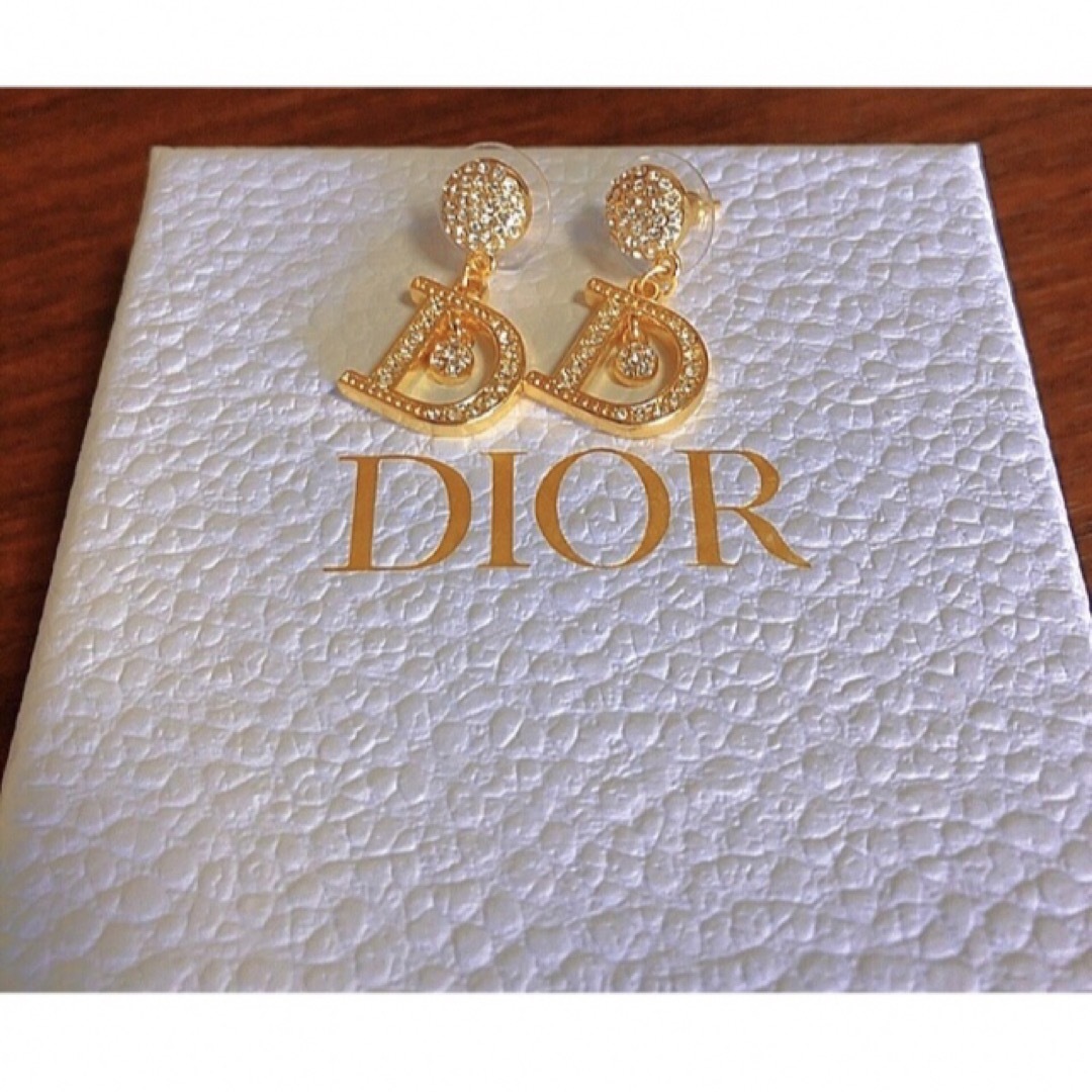 Christian Dior(クリスチャンディオール)の専用   Dior ピアス2点+ネックレス2点の合計4点 レディースのアクセサリー(ピアス)の商品写真