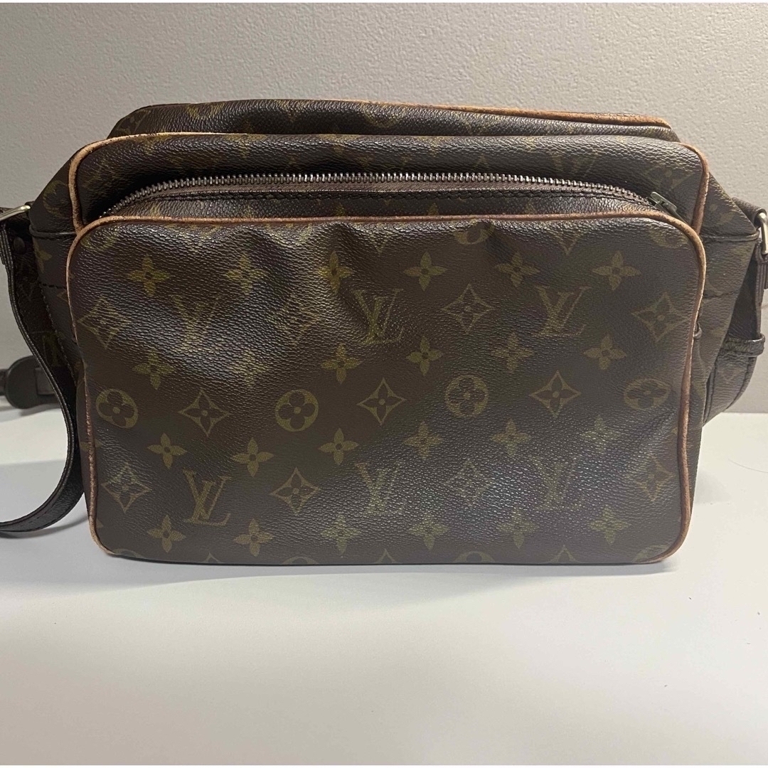 VUITTON ショルダーバッグ