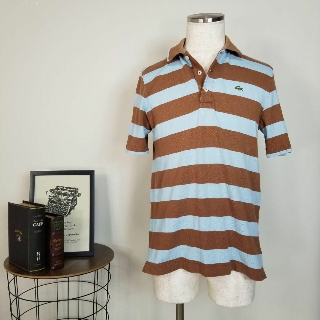LACOSTE(ラコステ)のLACOSTE鹿の子ボーダー半袖ポロシャツ茶薄青メンズMゴルフ テニス メンズのトップス(ポロシャツ)の商品写真