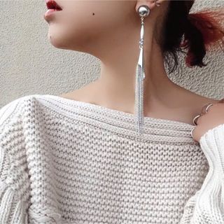 TOGA PULLA - チタン ピアス シルバー チェコガラス キャップ ボール チェーン タッセル